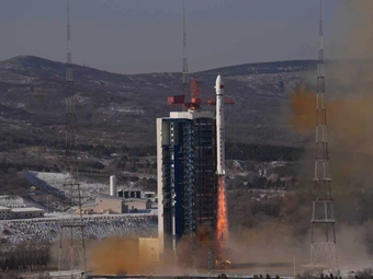 资源三号04星成功发射